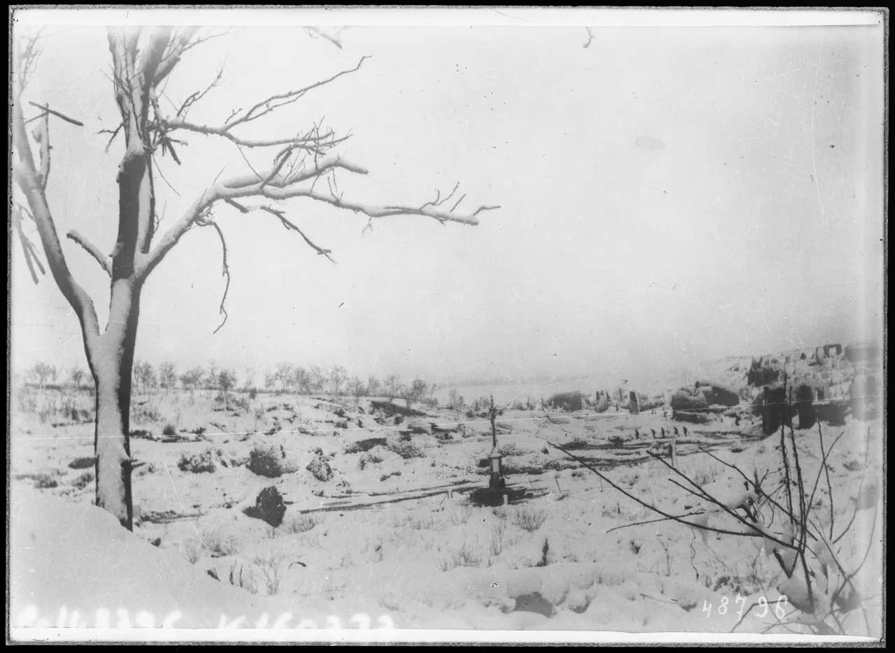 Le village d’Avocourt, près de Verdun, en ruines